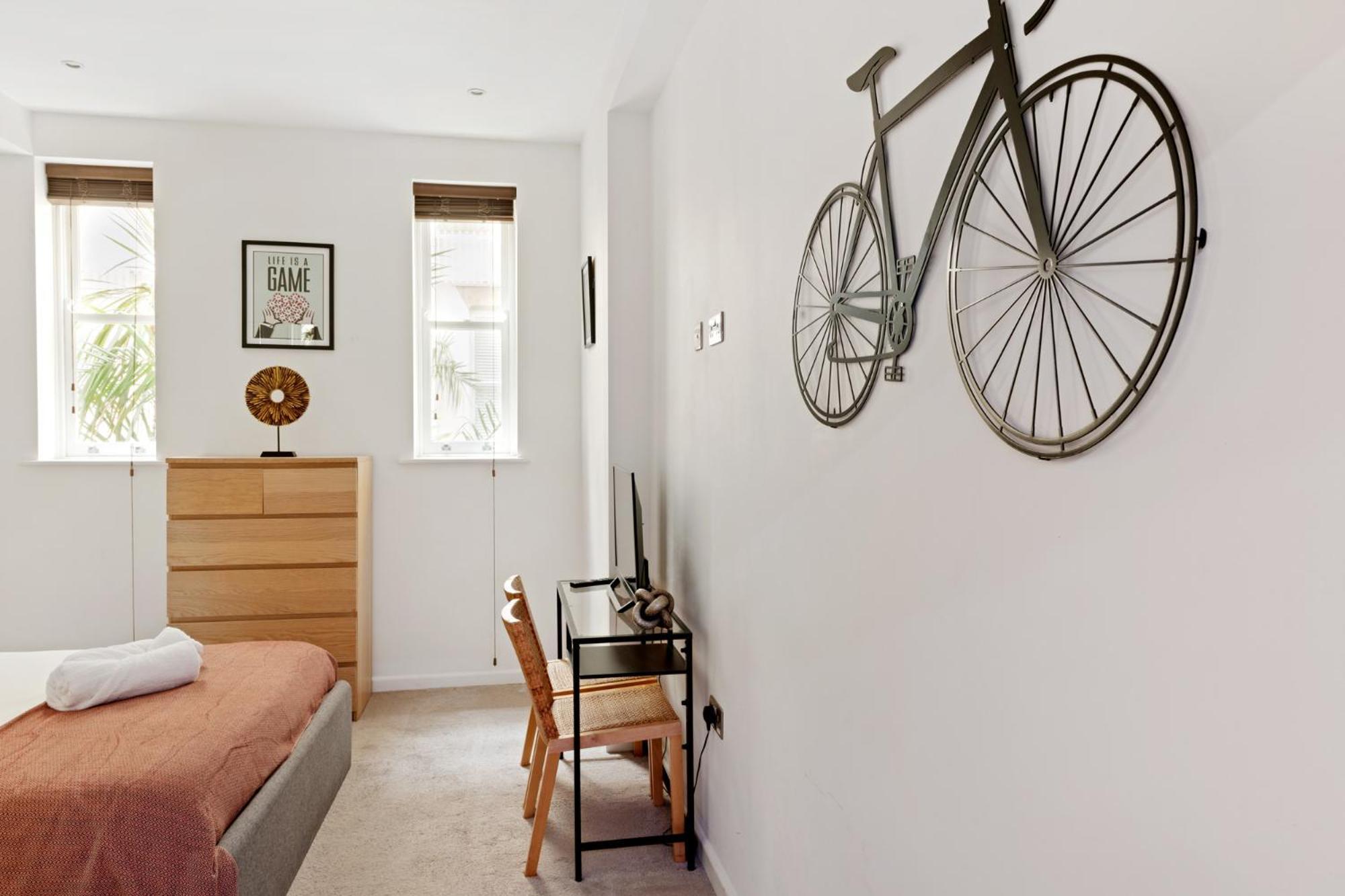 Urban Elegance - 1-2 Bed Luxury Retreat