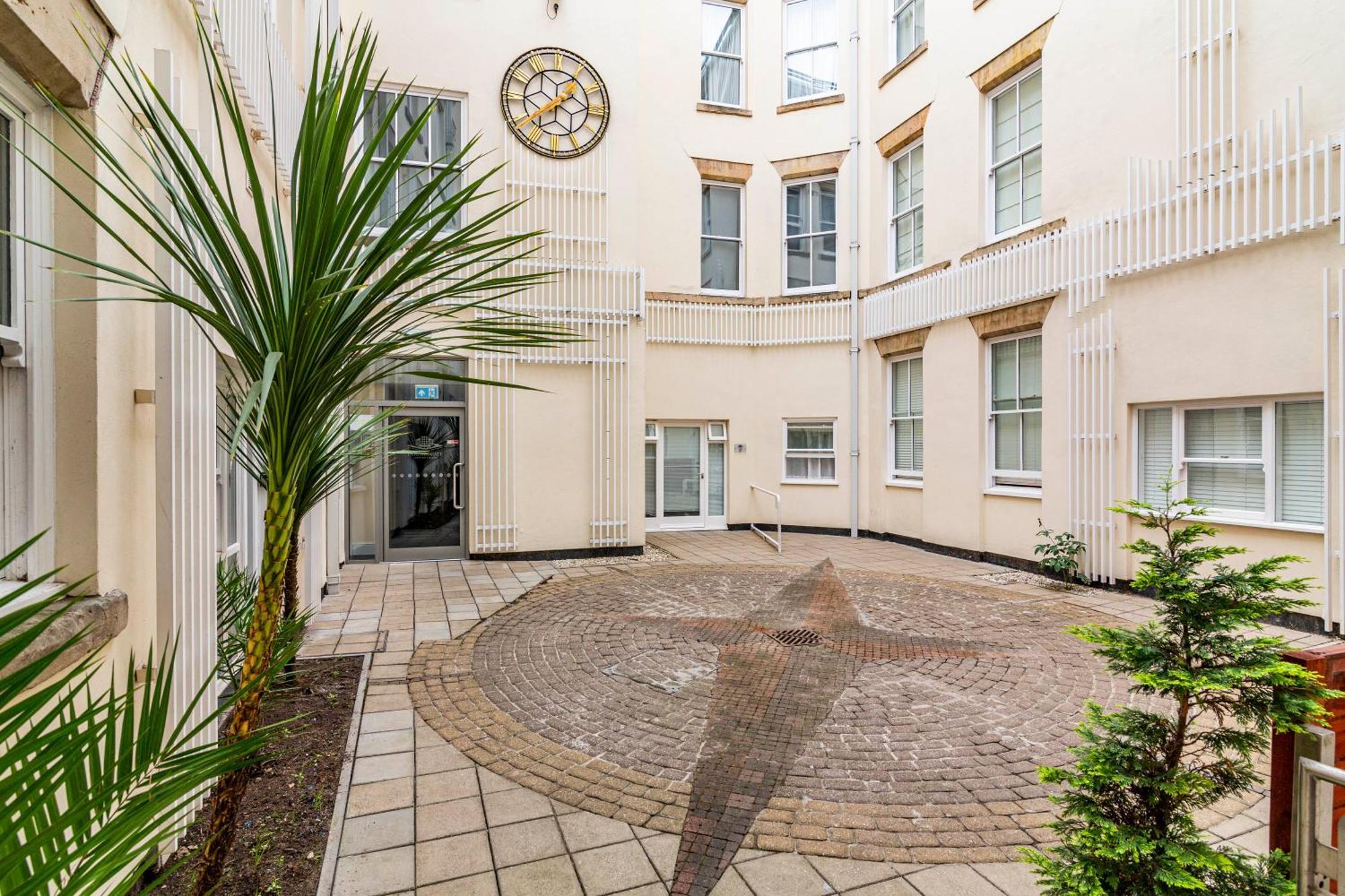 Apartamento Urban Elegance - 1-2 Bed Luxury Retreat *